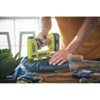 Ryobi ONE+ Аккумуляторный степлер R18ST50-0 без аккумулятора в комплекте 5133004496