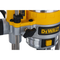 Фрезер DEWALT D 26204 K