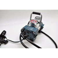 Автомобильный портативный компрессор Качок К90