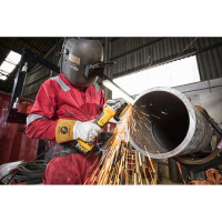 Бесщеточная угловая шлифмашина DEWALT DCG405NT