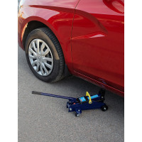 Домкрат гидравлический подкатной AUTOVIRAZH 2т +кейс /синий/ AV-076002