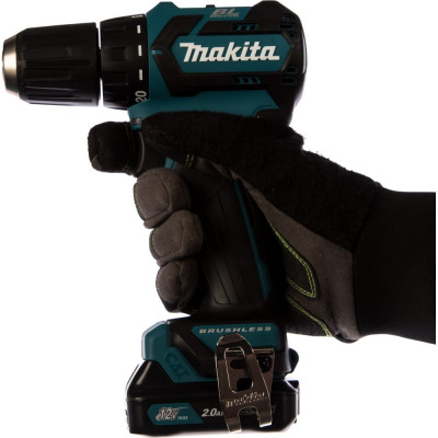 Аккумуляторная дрель Makita DF332DWAE