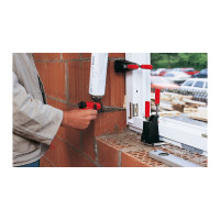 Струбцина BESSEY для правки оконных рам, толщина рам 40-85 мм, регулировка по длине 30 мм BE-FRK85