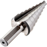 Сверло ступенчатое (6-20 мм; 8 ступеней; шаг 2 мм; ход 4.5 мм) по металлу Энкор 21620