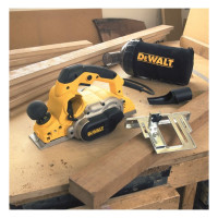 Рубанок DEWALT D 26500