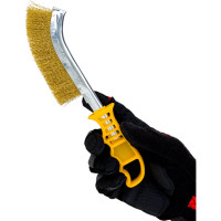 Щетка латунная 17430001 с пластиковой ручкой АТАКА 22403