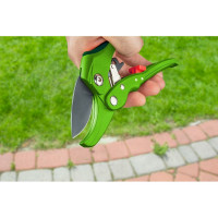 Садовый контактный секатор VERTO 15G205