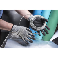 Перчатки антипорезные ультрапрочные с нитрильным обливом БЕРТА 555