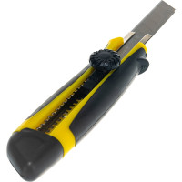 Нож 18 мм, роликовый фиксатор, резиновые вставки, блистер BRAUBERG 235402