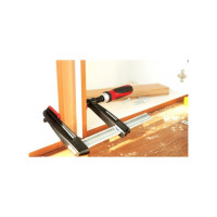 Струбцина BESSEY чугунная 200/50, 5.5 кН, деревянная ручка BE-TPN20B5BE