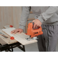 Лобзик Black+Decker JS20
