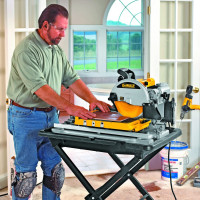 Плиткорезный станок DEWALT D24000