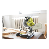 Ryobi Торцовочная пила 190mm ONE+ EMS190DCL 5133000932