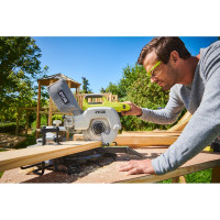 Ryobi ONE+ Аккумуляторная торцовочно-усовочная пила R18MS216-0 без аккумулятора в комплекте 5133003597