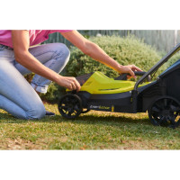 RYOBI ONE+ Газонокосилка 33cm; 1x аккумулятор 4.0Aч RLM18X33B-40 5133004306