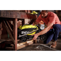 RYOBI ONE+ Газонокосилка 33cm; 1x аккумулятор 4.0Aч RLM18X33B-40 5133004306