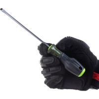 Отвертка Дело Техники c трехкомпонентной рукояткой шлицевая 5×150мм 721056