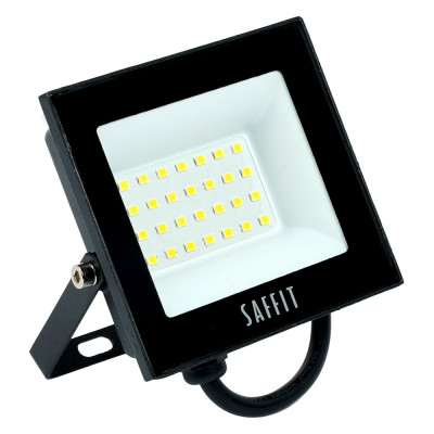 Светодиодный прожектор SAFFIT SFL90-30 2835SMD, 30W 4000K AC220V/50Hz IP65, черный в компактном корпусе 55076