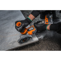 Бесщеточная угловая шлифмашина AEG BEWS18-125BLLI-502C 4935464417