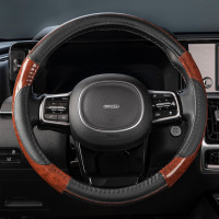 Оплетка SKYWAY Wood-7 M Черная экокожа с вставками под дерево S01102326