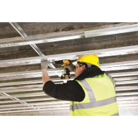 Аккумуляторная дрель-шуруповерт DEWALT DCD 771 C2