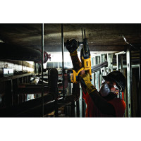 Бесщеточный перфоратор DEWALT DCH133N