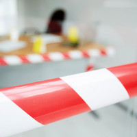 Сигнальная лента AVIORA 50 мм, 200 м, красно-белая 302-011