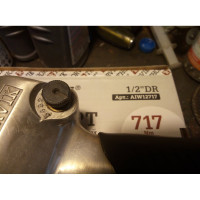 Ударный пневматический гайковерт THORVIK AIW12717 1/2"DR 7500 об/мин, 717 Нм 52482 052482