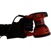 Эксцентриковая шлифовальная машинка Black+DECKER KA 198