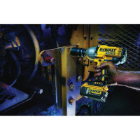 Импульсный гайковерт DEWALT DCF899N