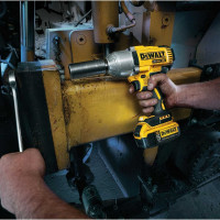 Импульсный гайковерт DEWALT DCF899N