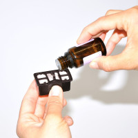 Традиционный увлажнитель воздуха Stadler Form (без налета и накипи) с ароматизатором Oskar, белый O-020