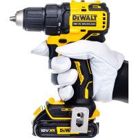 Компактная дрель-шуруповерт DEWALT 18В DCD708S2T