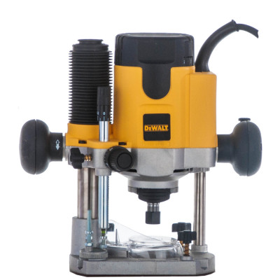 Dewalt Фрезер DW 621