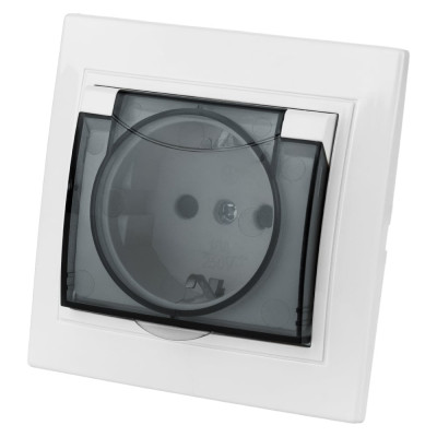 Розетка с защитными шторками и крышкой, белая 2П+З 16А 250В IP42 TDM ELECTRIC Таймыр SQ1814-0019