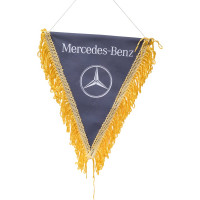 Треугольный вымпел Mersedes-Benz с девушкой фон синий SKYWAY S05101060