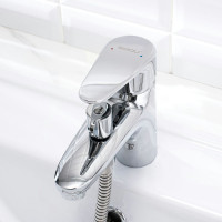 Смеситель для умывальника BOOU B8282-1V