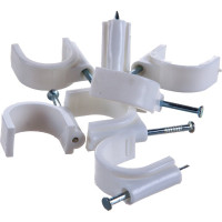 Круглая скоба ЭРА 25 мм, пластиковая Б0038902