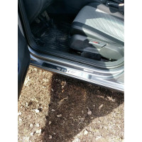 Накладки внутренних порогов DolleX VW Golf надпись GOLF нержавеющая. сталь комплект 4 шт. NPS-063
