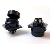 Водостойкий 4-полюсный разъем TTAF Elektronik в панель 250V 20A IP68 WPP-0400M20