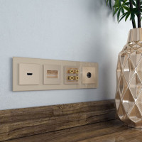 Рамка на 4 поста WERKEL W0041111 Favorit шампань стекло a050794