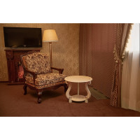 Журнальный стол Мебелик Грация М слоновая кость, золото 00 2131