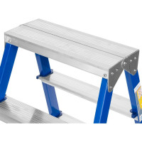 Двусторонняя стальная стремянка РемоКолор 4 ступени 63-0-124