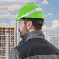 Защитная строительная каска Delta Plus DIAMOND VI WIND из ABC с вентиляцией зеленого цвета DIAM6WTRVEFL