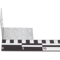 Крепежный равносторонний уголок РемоКолор KUR 2 мм, 80x80x40 мм 710-2084