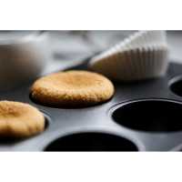 Металлическая форма для кексов, маффинов, капкейков S-Chief 35x265 см серый 609849