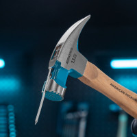 Молоток-гвоздодер GROSS 380 г, угол 75, магнит, обрезиненная рукоятка american hickory 10413