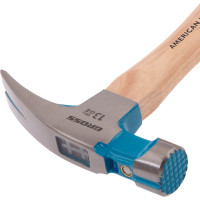 Молоток-гвоздодер GROSS 380 г, угол 75, магнит, обрезиненная рукоятка american hickory 10413