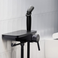 Смеситель монтируемый в стену Damixa Jupiter с гиг. душем и полкой, черный 773500301