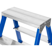 Двусторонняя стальная стремянка РемоКолор 3 ступени 63-0-123